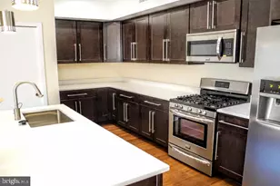 934 S 5th St, Philadelphia, PA 19147 - Photo 3
