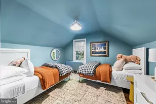 197 E Evergreen Ave, Philadelphia, PA 19118 - Photo 23