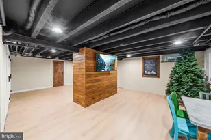197 E Evergreen Ave, Philadelphia, PA 19118 - Photo 37