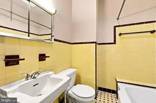 2108 S Woodstock St, Philadelphia, PA 19145 - Photo 13