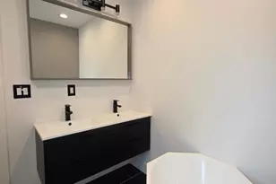 904 Sterner St, Philadelphia, PA 19133 - Photo 17