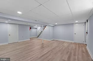 906 Rhawn St, Philadelphia, PA 19111 - Photo 25