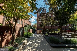 1 Christian St, Philadelphia, PA 19147 - Photo 21