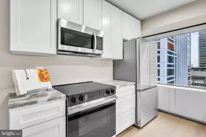 1801 Market Street #2421, Philadelphia, PA 19103 - Photo 5