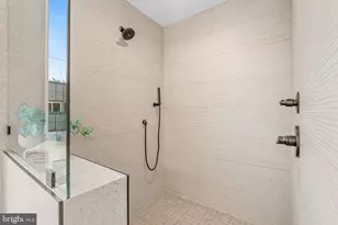 267 Delmar St, Philadelphia, PA 19128 - Photo 19