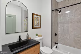 5741 Hunter St, Philadelphia, PA 19131 - Photo 17