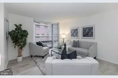 2031 Chancellor Street, Philadelphia, PA 19103 - Photo 3