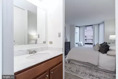 2031 Chancellor Street, Philadelphia, PA 19103 - Photo 17
