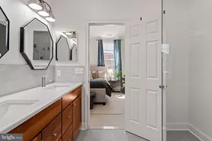 406 Regatta Dr, Philadelphia, PA 19146 - Photo 37