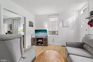 704 Belgrade St, Philadelphia, PA 19125 - Photo 5