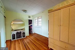 37 E Mermaid Ln, Philadelphia, PA 19118 - Photo 15