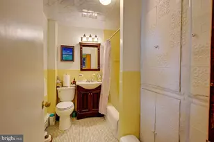 37 E Mermaid Ln, Philadelphia, PA 19118 - Photo 15