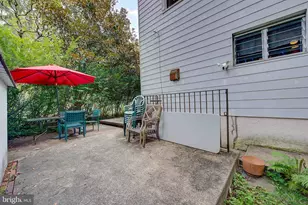 37 E Mermaid Ln, Philadelphia, PA 19118 - Photo 21
