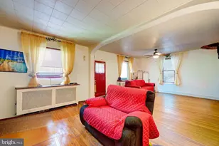 37 E Mermaid Ln, Philadelphia, PA 19118 - Photo 7