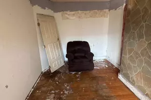 2019 S 65th St, Philadelphia, PA 19142 - Photo 5
