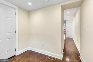1906 E Albert St, Philadelphia, PA 19125 - Photo 15