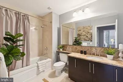 1425 Locust Street #4F, Philadelphia, PA 19102 - Photo 23