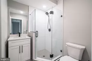 719 Dickinson St, Philadelphia, PA 19147 - Photo 11