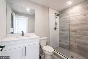719 Dickinson St, Philadelphia, PA 19147 - Photo 15