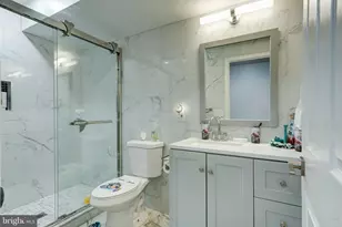 2611 S Marshall St, Philadelphia, PA 19148 - Photo 13