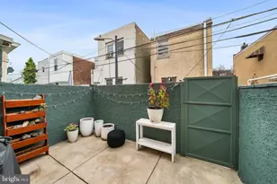 1925 S Sartain St, Philadelphia, PA 19148 - Photo 3