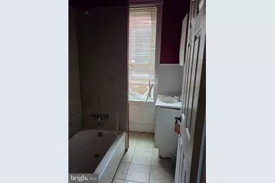 7033 Saybrook Avenue, Philadelphia, PA 19142 - Photo 17
