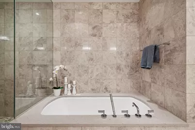 1805 Walnut Street #6A, Philadelphia, PA 19103 - Photo 17