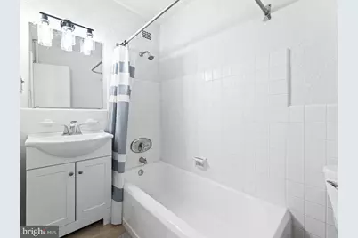2601 Pennsylvania Avenue #822, Philadelphia, PA 19130 - Photo 9