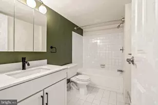 1500 Locust St, Philadelphia, PA 19102 - Photo 21
