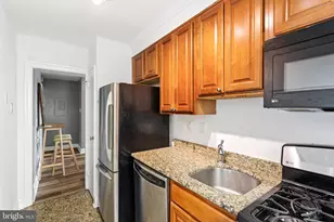 2601 Pennsylvania Ave, Philadelphia, PA 19130 - Photo 9
