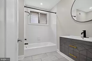 5222 Lebanon Ave, Philadelphia, PA 19131 - Photo 15