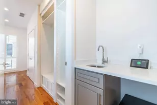 1719 Erdman St, Philadelphia, PA 19130 - Photo 15