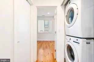 1719 Erdman St, Philadelphia, PA 19130 - Photo 9
