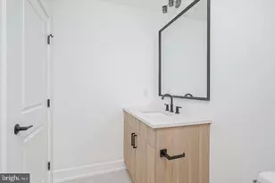 1328 E Berks St, Philadelphia, PA 19125 - Photo 15