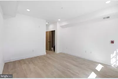 669 N 39th Street #1, Philadelphia, PA 19104 - Photo 7