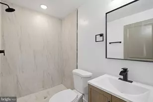 669 N 39th St, Philadelphia, PA 19104 - Photo 15