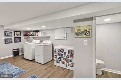 523 Green, Philadelphia, PA 19128 - Photo 11