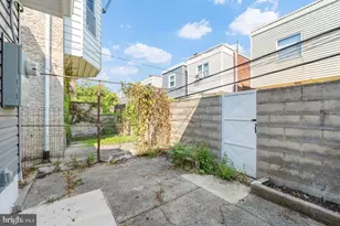 2025 S Cleveland St, Philadelphia, PA 19145 - Photo 23