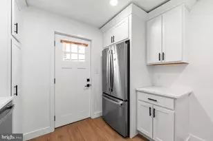 2025 S Cleveland St, Philadelphia, PA 19145 - Photo 11