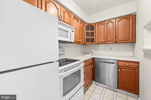 1420 Locust St, Philadelphia, PA 19102 - Photo 1