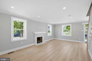 1300 Princeton Ave, Philadelphia, PA 19111 - Photo 5