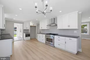 1300 Princeton Ave, Philadelphia, PA 19111 - Photo 7