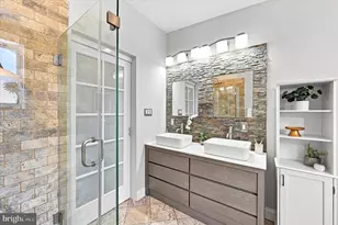 717 S Marvine St, Philadelphia, PA 19147 - Photo 29