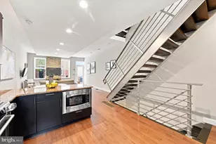 717 S Marvine St, Philadelphia, PA 19147 - Photo 9