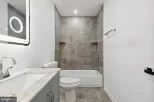 890 N 42nd St, Philadelphia, PA 19104 - Photo 25