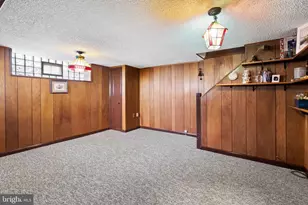 8010 Lexington Ave, Philadelphia, PA 19152 - Photo 29