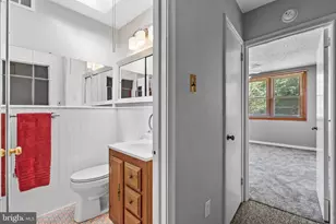 8010 Lexington Ave, Philadelphia, PA 19152 - Photo 17