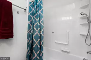 8010 Lexington Ave, Philadelphia, PA 19152 - Photo 21