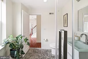 2015 Martha St, Philadelphia, PA 19125 - Photo 15