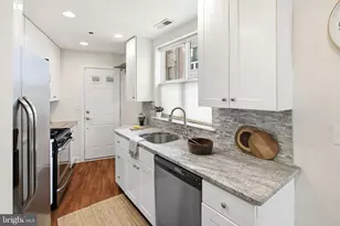 2015 Martha St, Philadelphia, PA 19125 - Photo 9